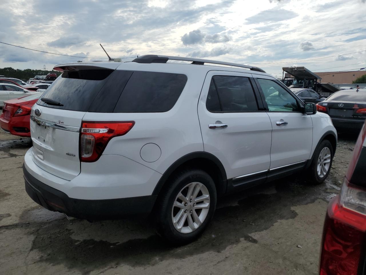 FORD EXPLORER XLT