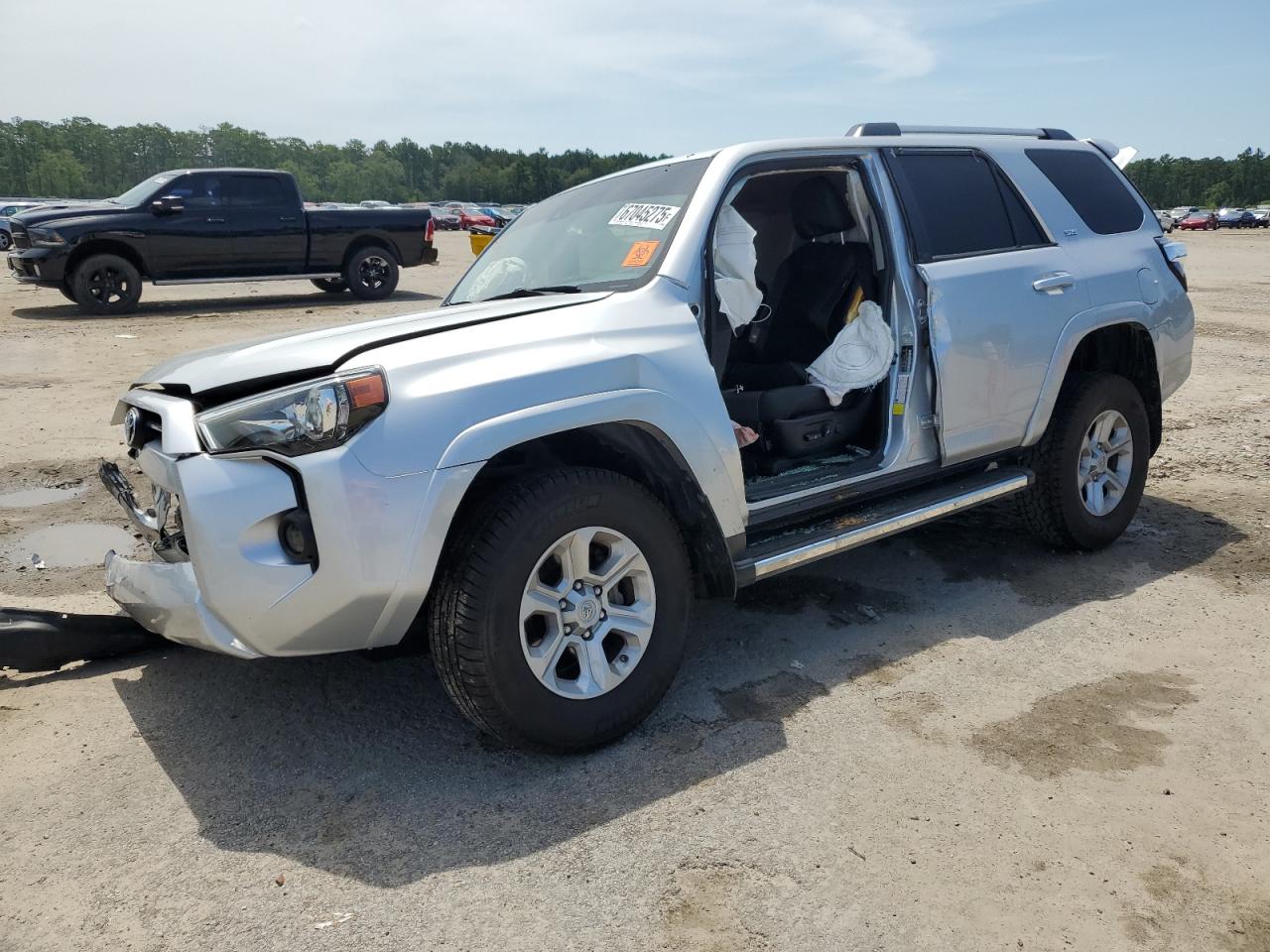 TOYOTA 4RUNNER SR5