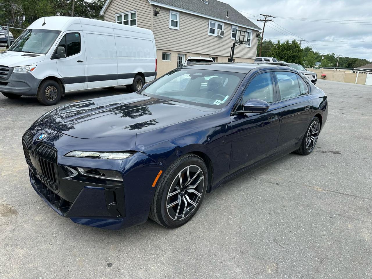 Lot #3196782920 2023 BMW 760 XI