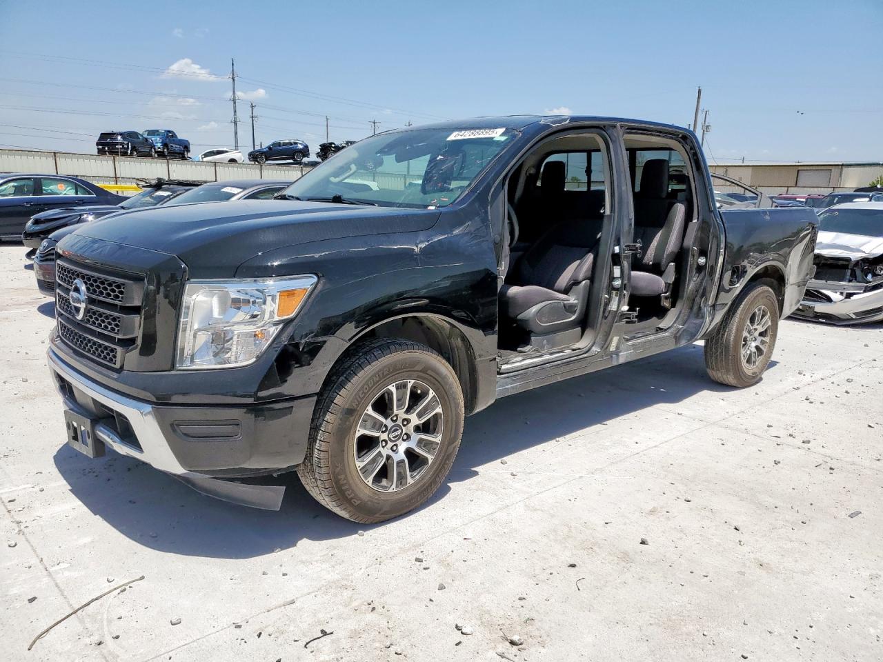 NISSAN TITAN S
