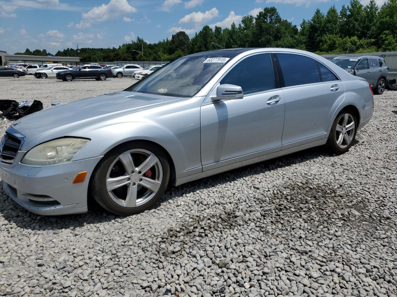 MERCEDES-BENZ S-CLASS 550