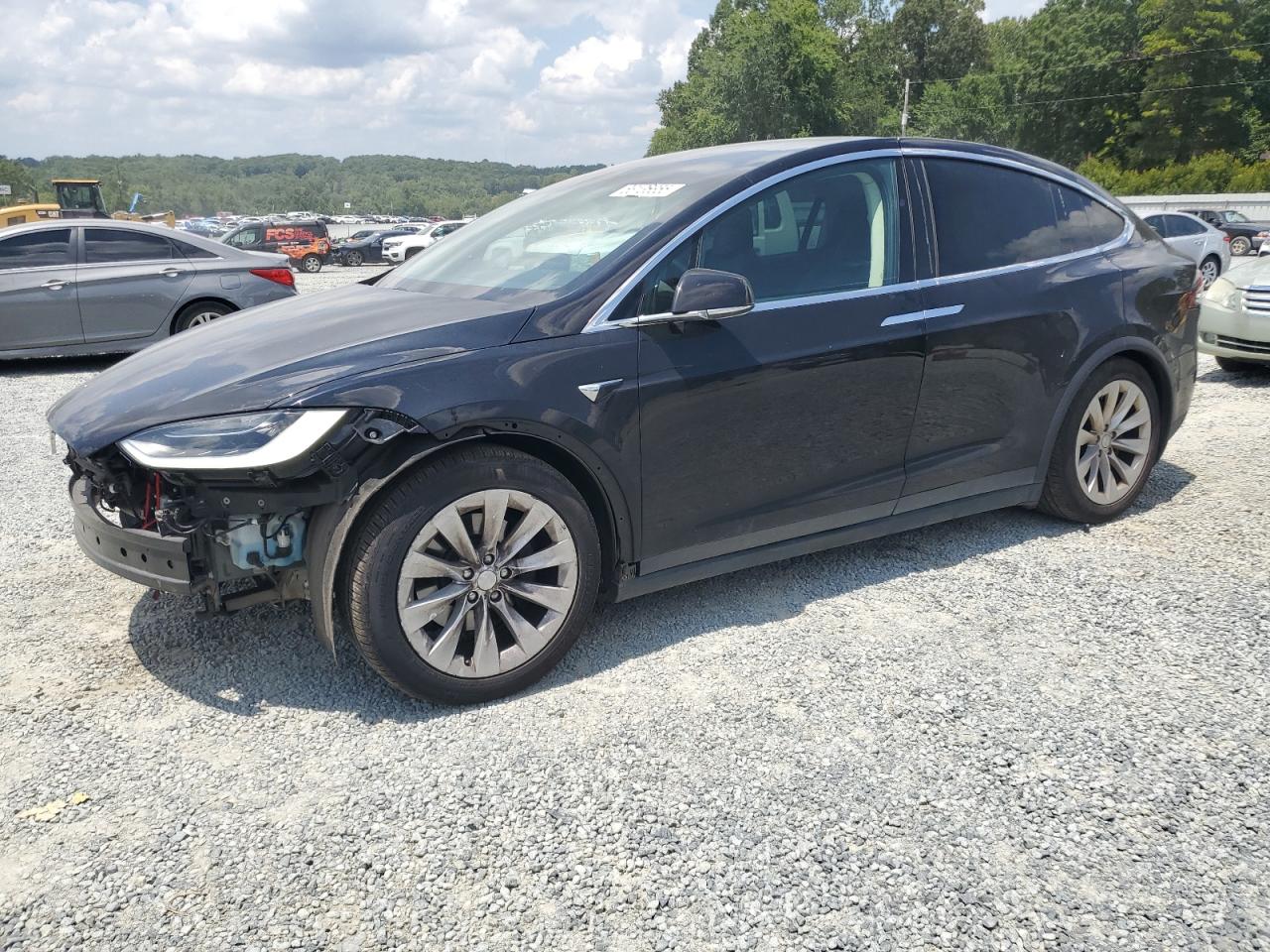 TESLA MODEL X