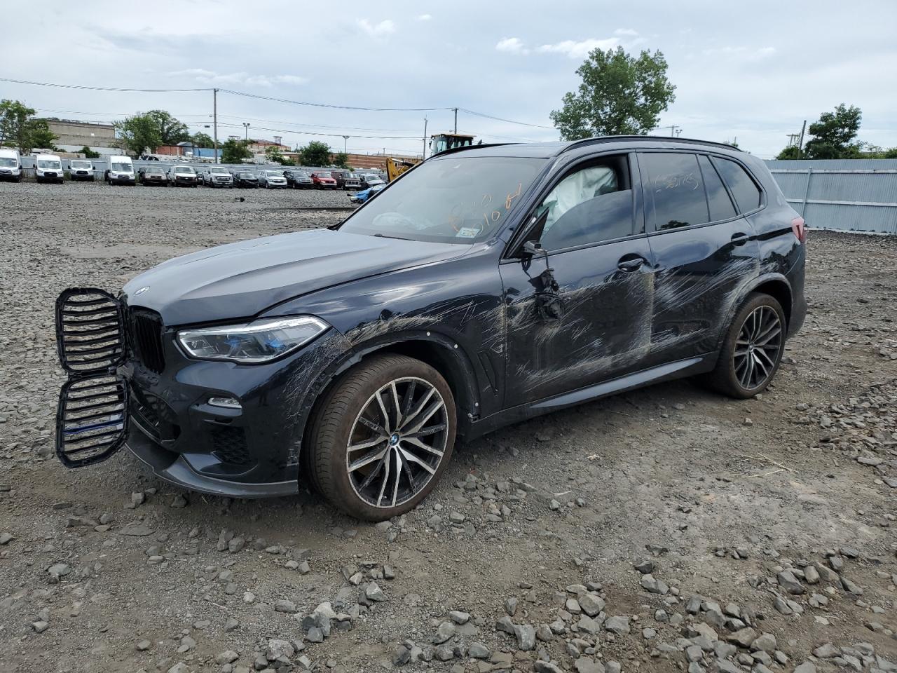 BMW X5 M M50I