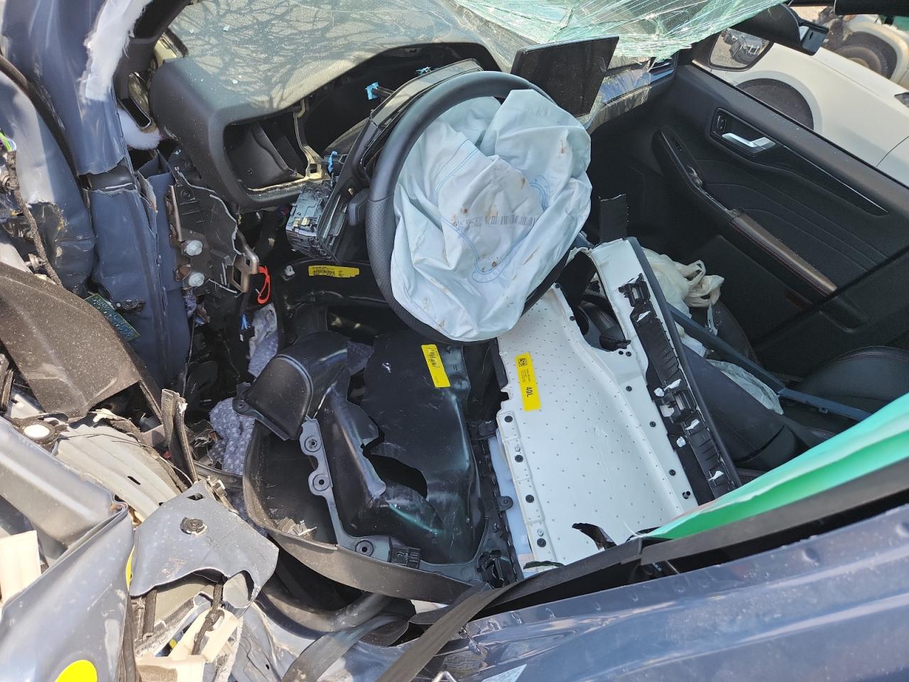 FORD ESCAPE ST LINE SELECT