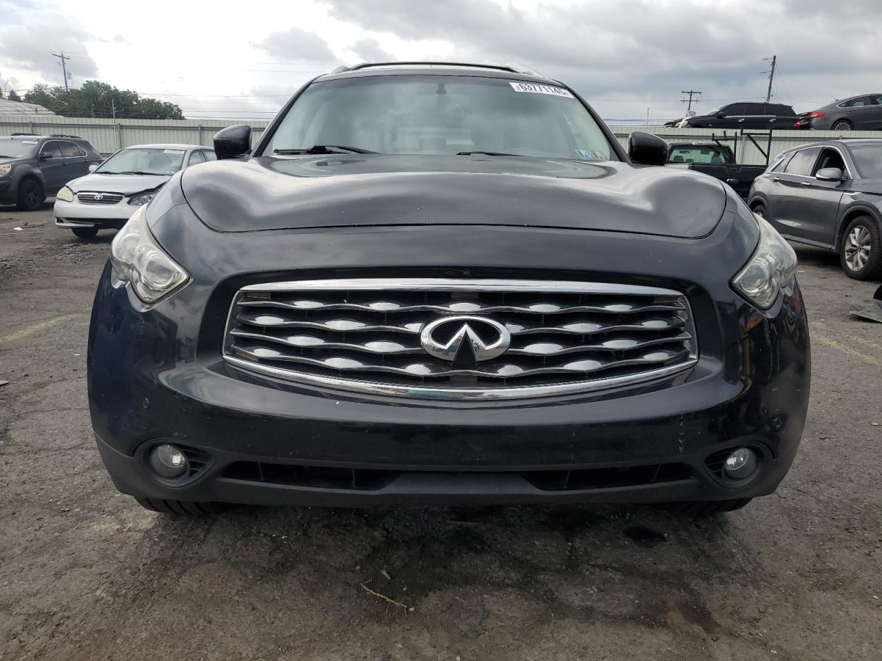 INFINITI FX35