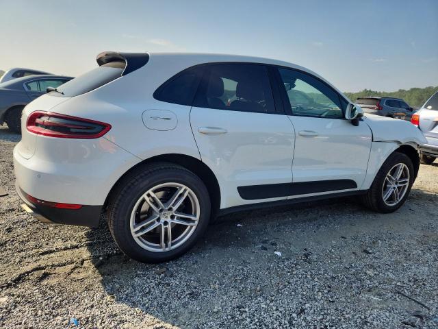 2017 PORSCHE MACAN WP1AA2A51HLB81156