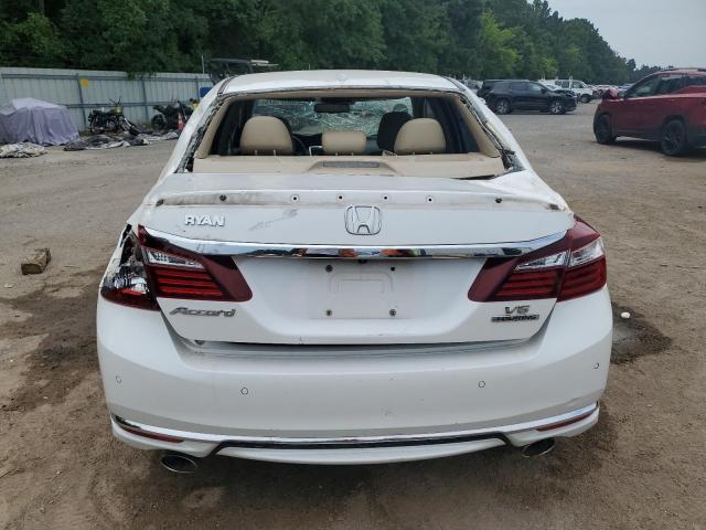 2017 HONDA ACCORD TOU 1HGCR3F93HA021071