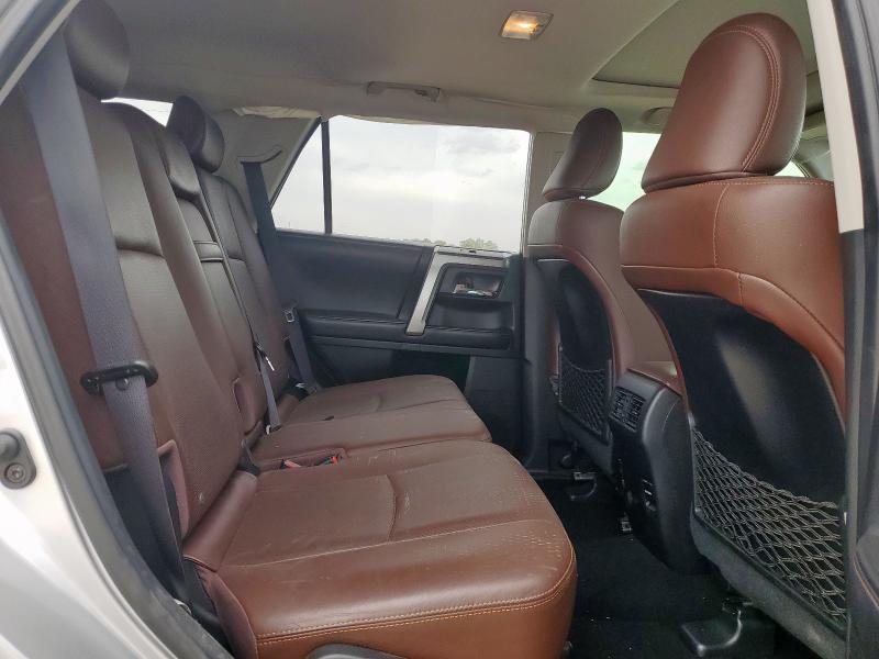 2017 TOYOTA 4RUNNER SR JTEBU5JR9H5407963