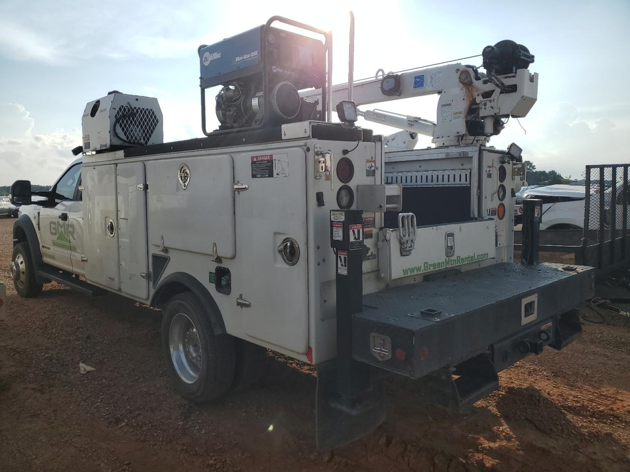 FORD F-550 SUPER DUTY