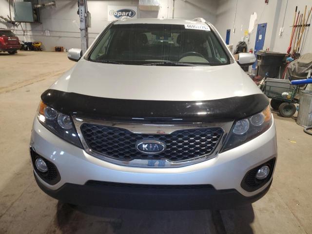 2013 KIA SORENTO LX - 5XYKTCA64DG313489