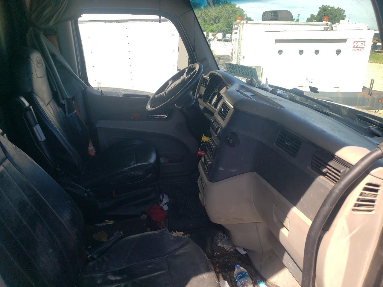 Lot #3291460467 2019 PETERBILT 579