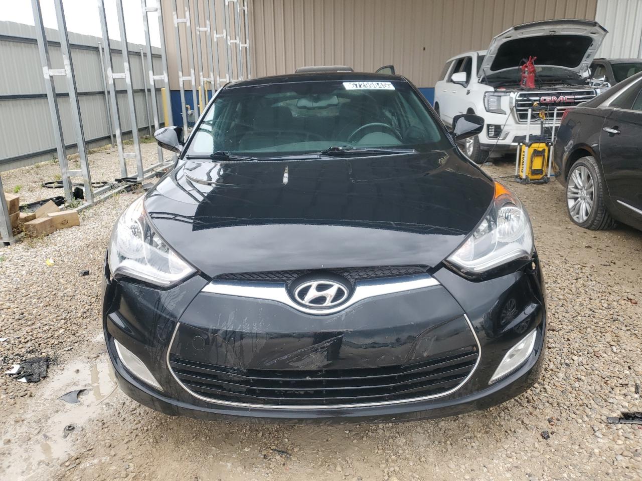 HYUNDAI VELOSTER