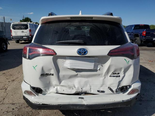 2018 TOYOTA RAV4 HV LE JTMRJREV5JD223125