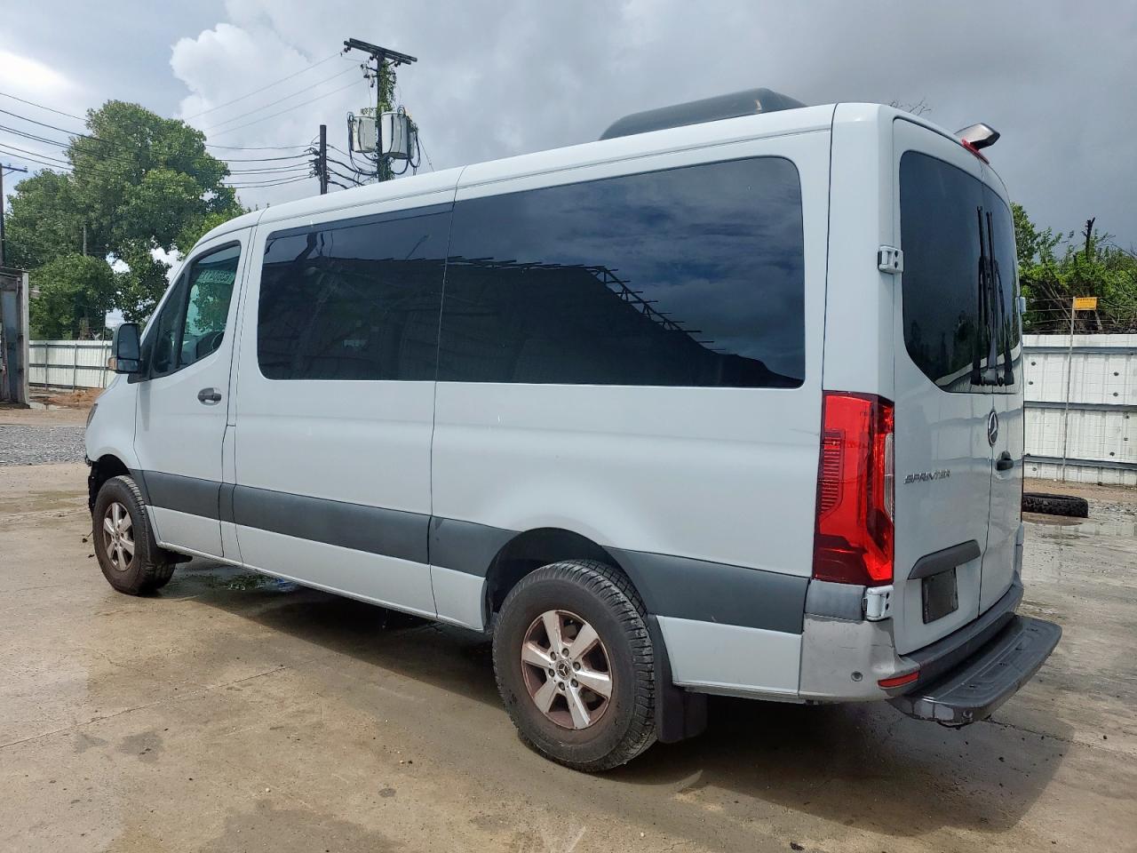 MERCEDES-BENZ SPRINTER 1500