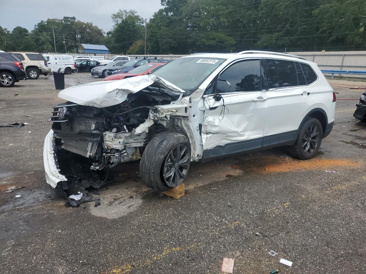 VOLKSWAGEN TIGUAN SE