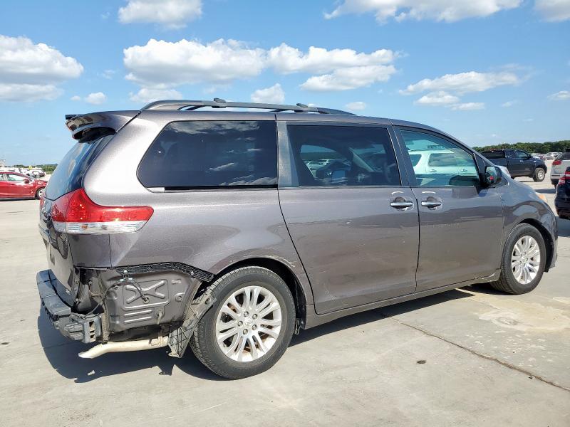 2011 TOYOTA SIENNA XLE - 5TDYK3DCXBS039813