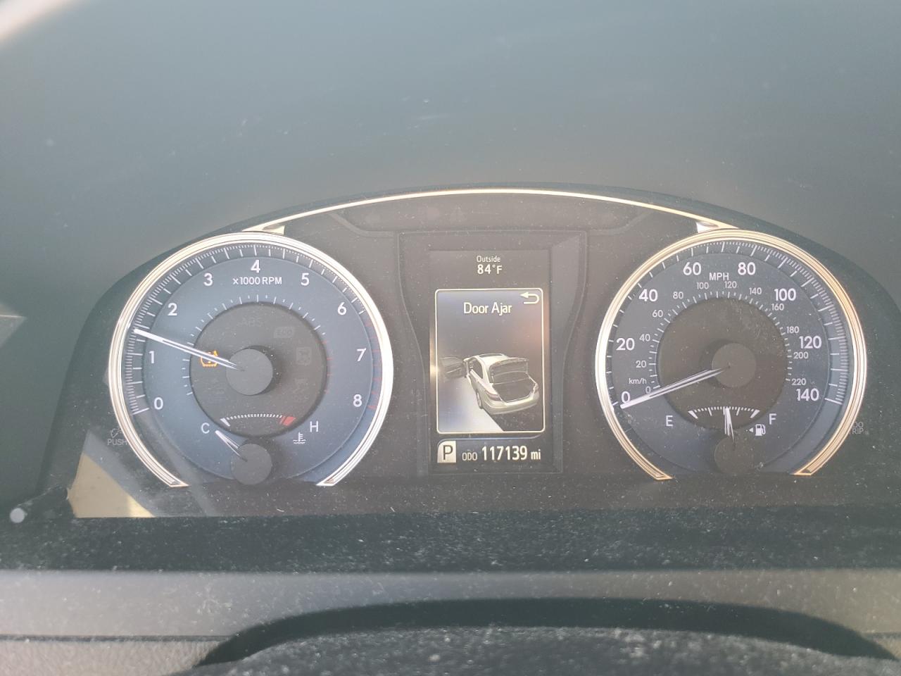 Toyota Camry le 2015