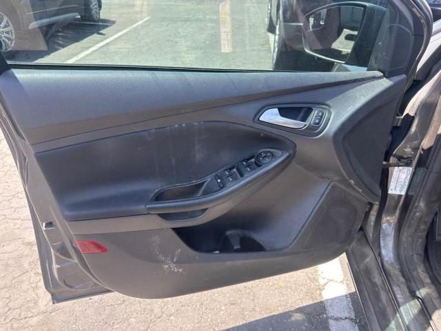 2018 FORD FOCUS SE - 1FADP3K26JL236557