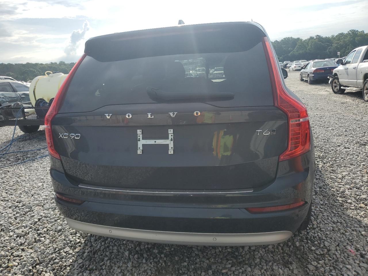 VOLVO XC90 T6 MOMENTUM