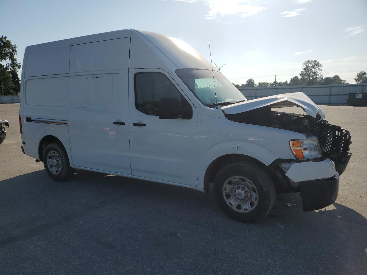 NISSAN NV2500 2500 S