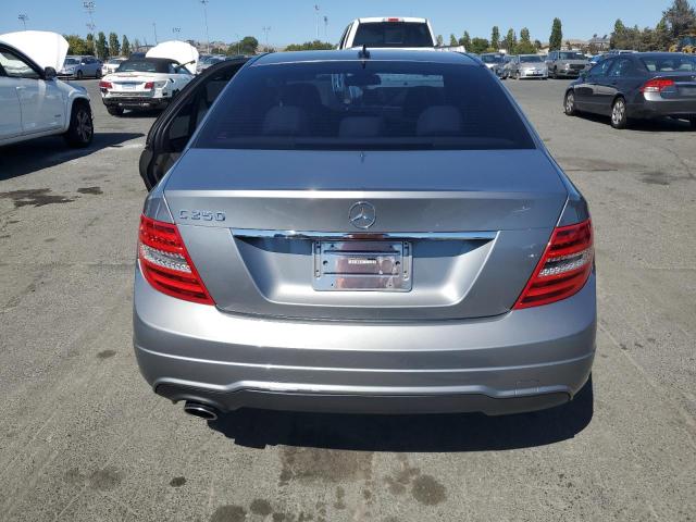 2014 MERCEDES-BENZ C 250 - WDDGF4HBXEG226495