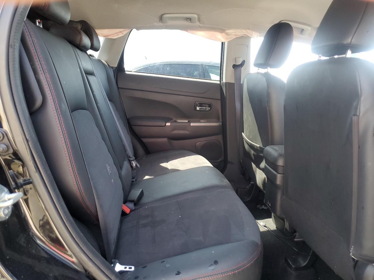 MITSUBISHI OUTLANDER S/SE