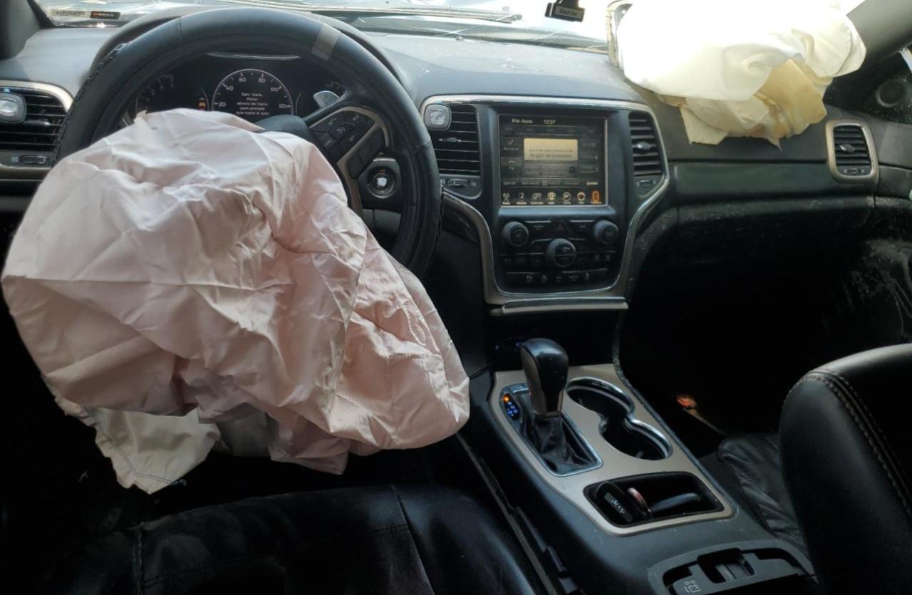 JEEP GRAND CHEROKEE LAREDO