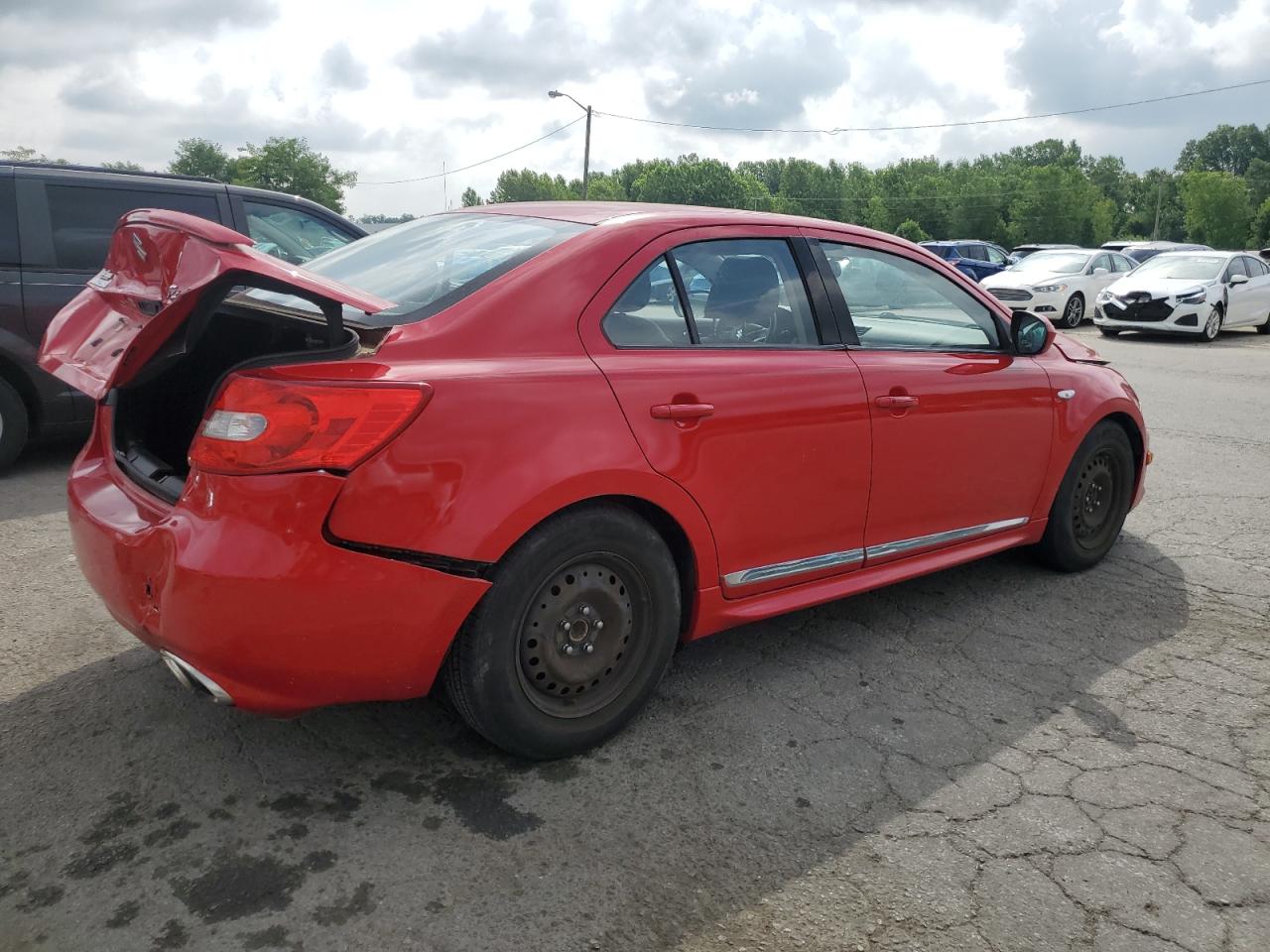 SUZUKI KIZASHI SPORT SLS