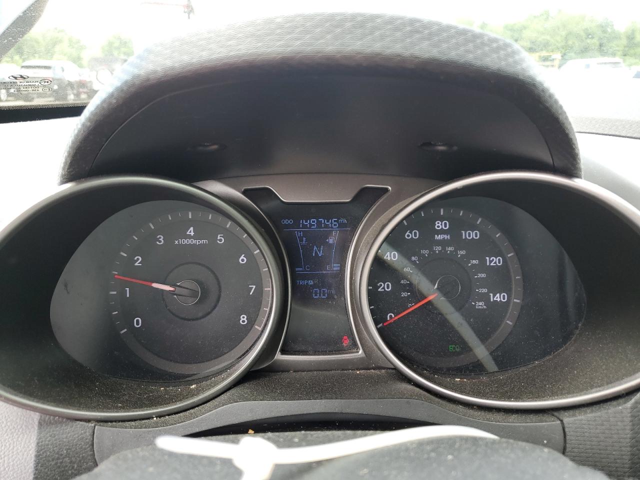 Hyundai Veloster 2013