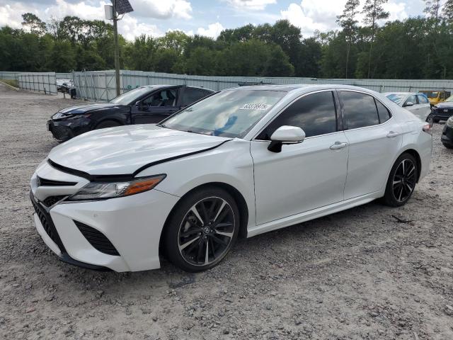 TOYOTA CAMRY XSE
