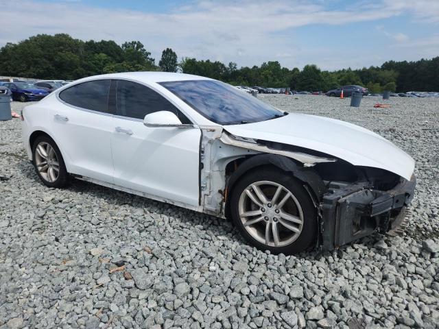 2015 TESLA MODEL S 70 5YJSA1S21FF082745
