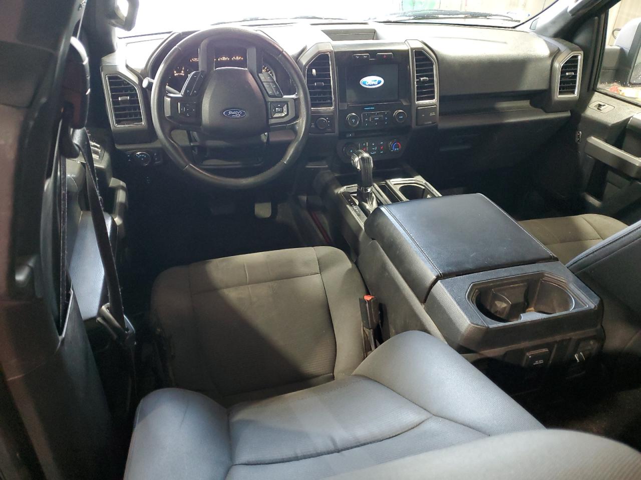 FORD F-150 SUPERCREW