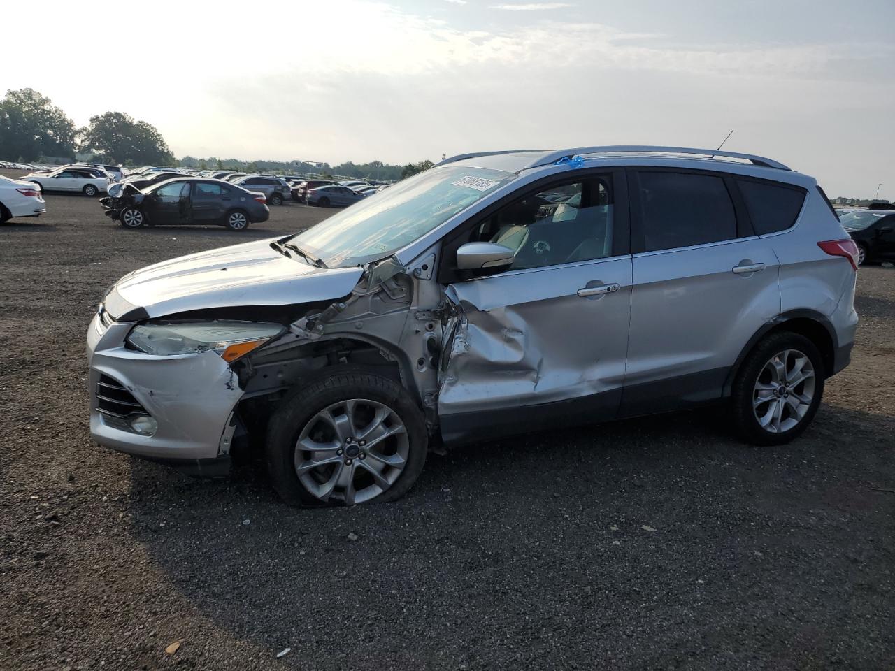 FORD ESCAPE TITANIUM