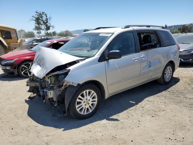 TOYOTA SIENNA CE