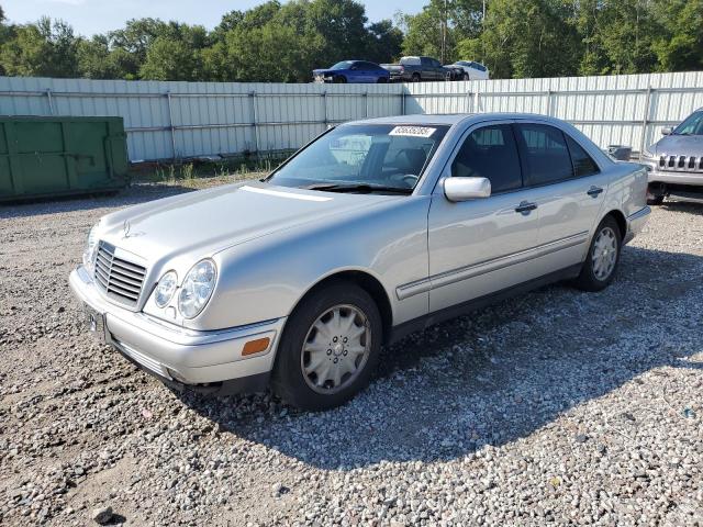 MERCEDES-BENZ E 320 4MAT