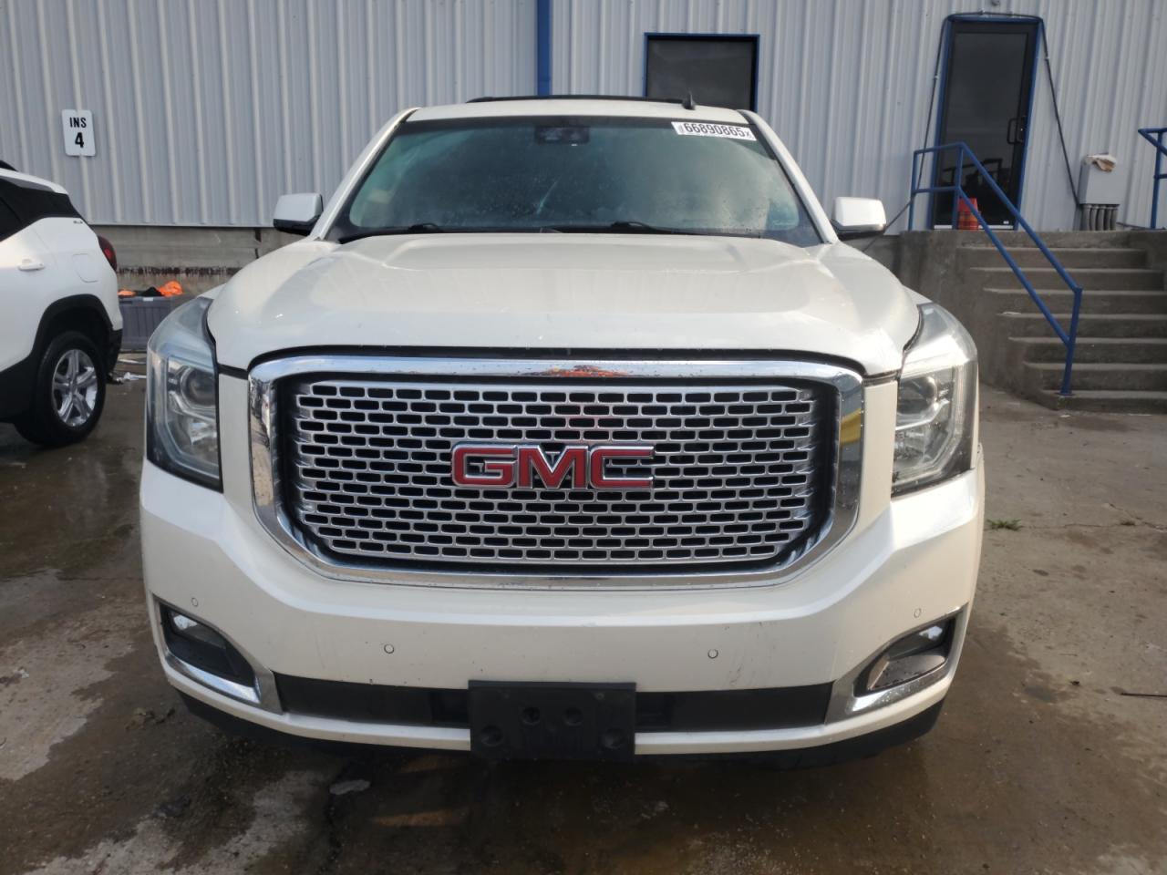 GMC YUKON DENALI