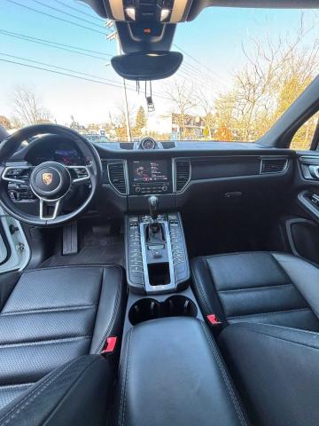 2017 PORSCHE MACAN GTS WP1AG2A56HLB55974