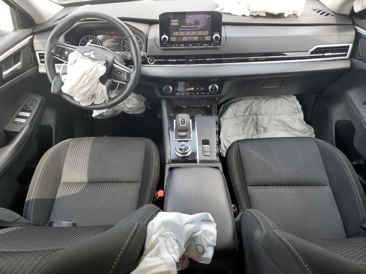 MITSUBISHI OUTLANDER ES