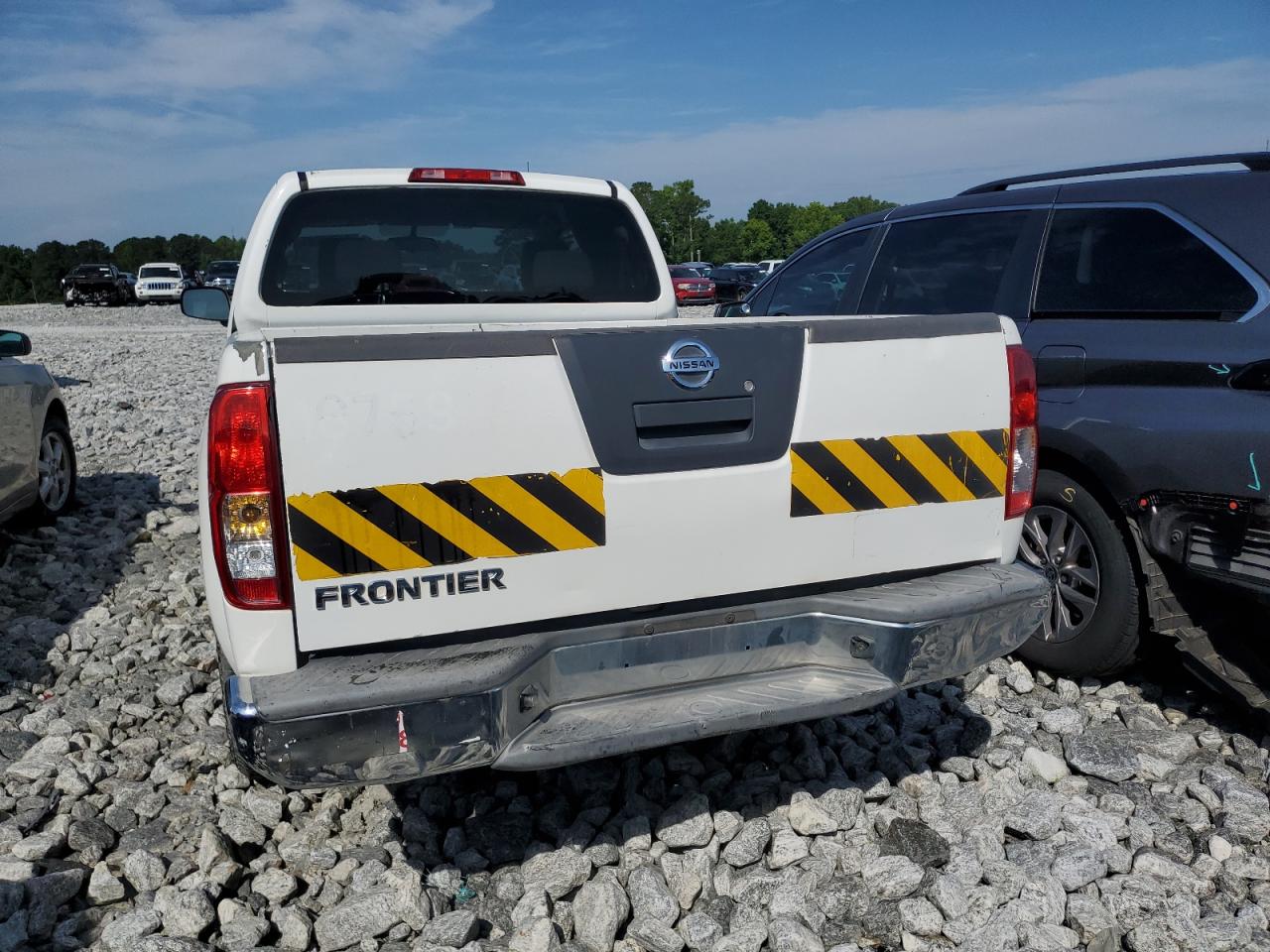 NISSAN FRONTIER S