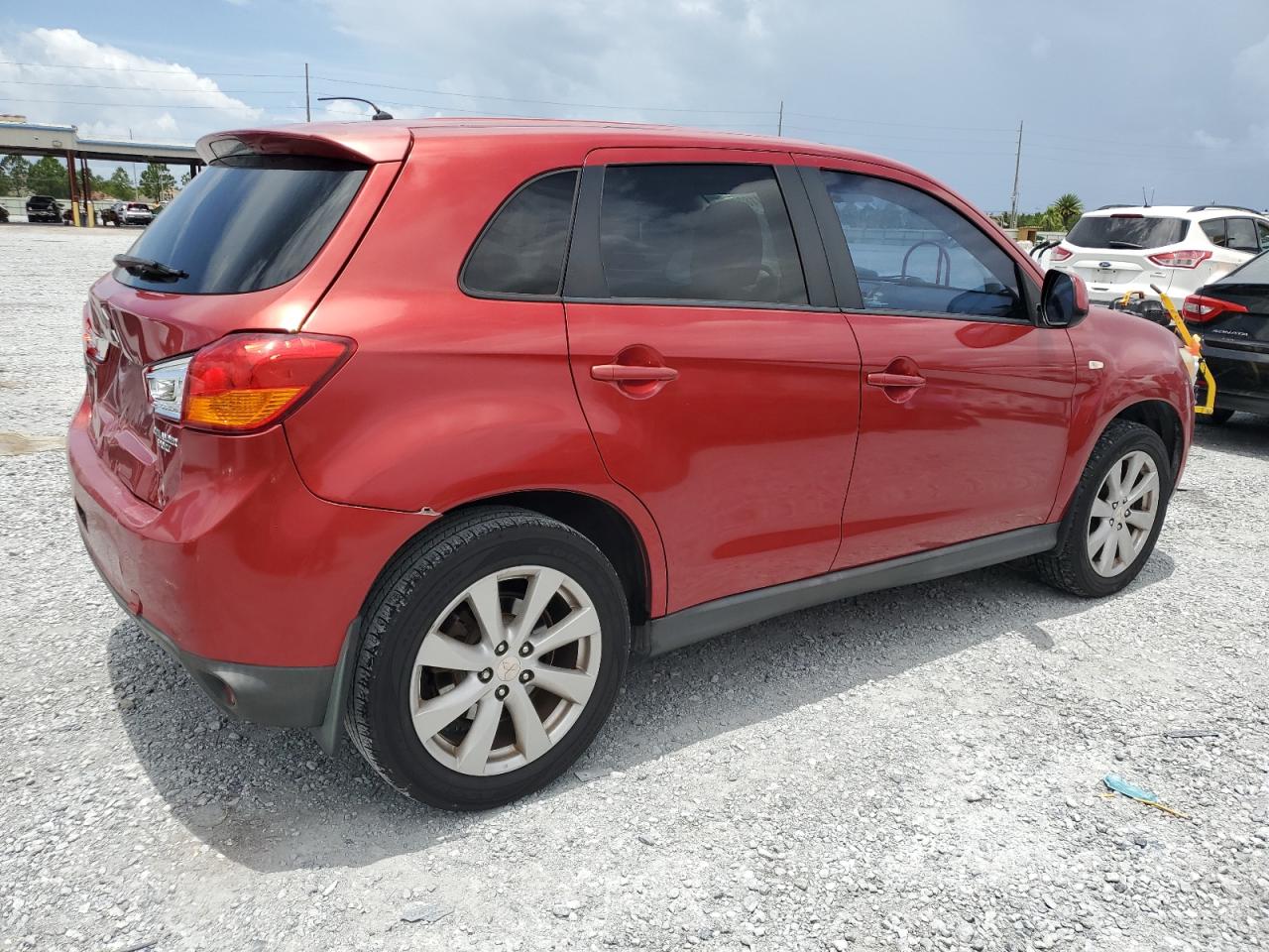 Mitsubishi Outlander 2013