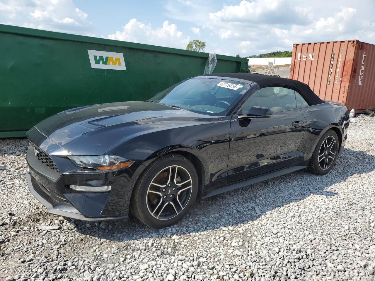 FORD MUSTANG
