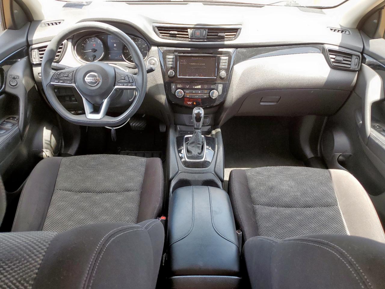 NISSAN ROGUE SPORT S