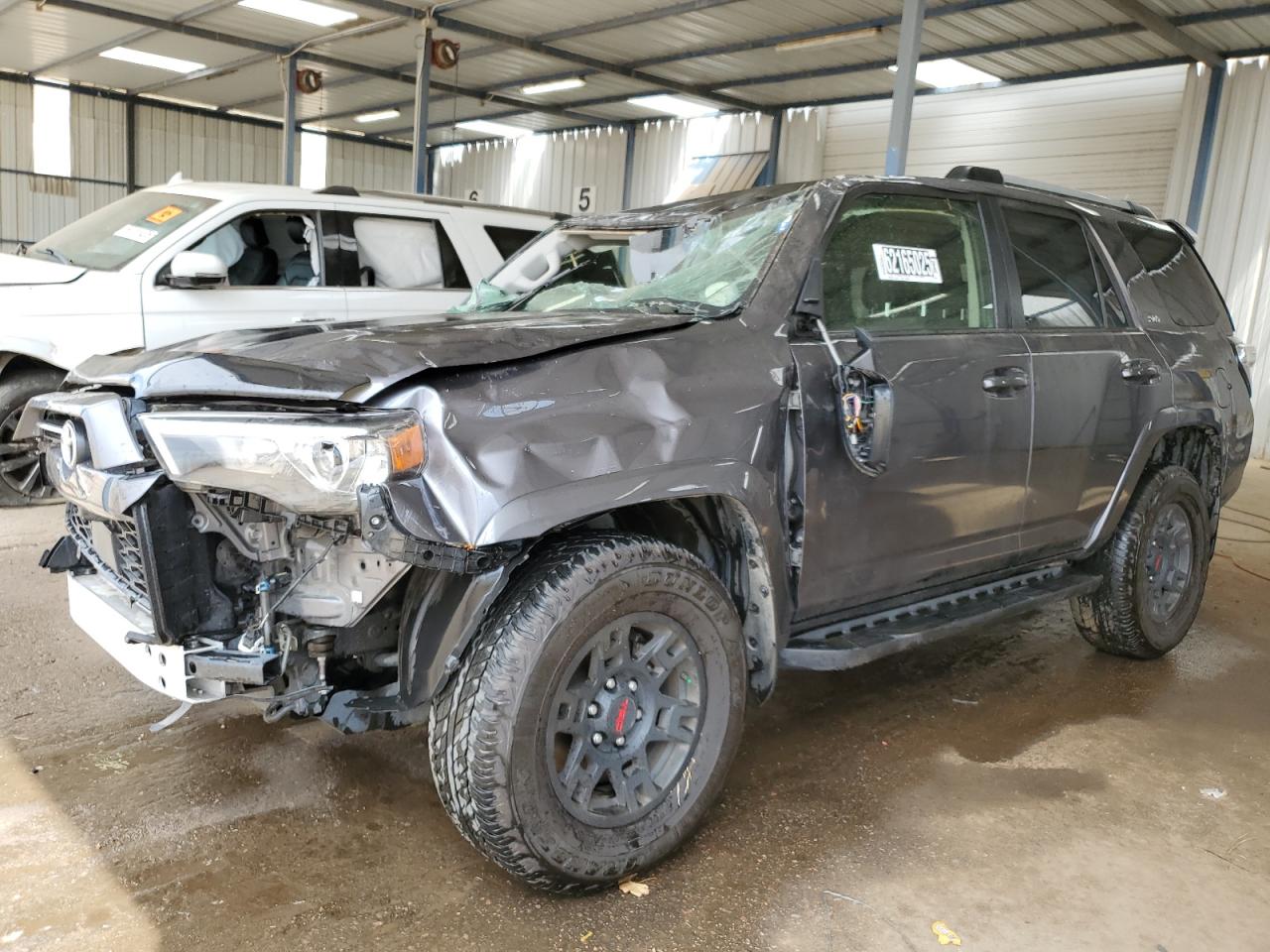 TOYOTA 4RUNNER SE