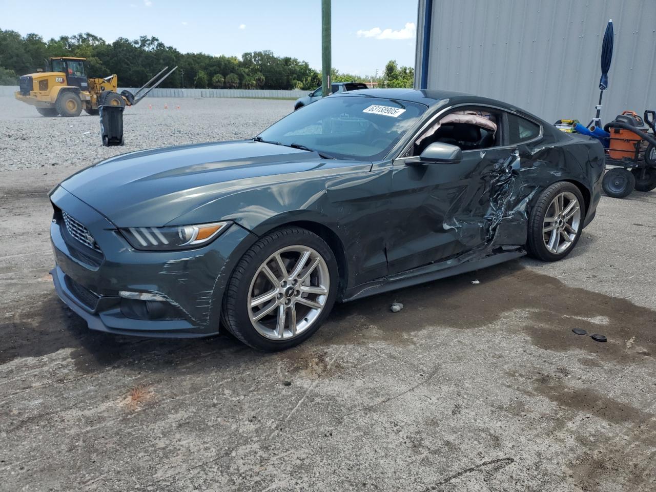 FORD MUSTANG
