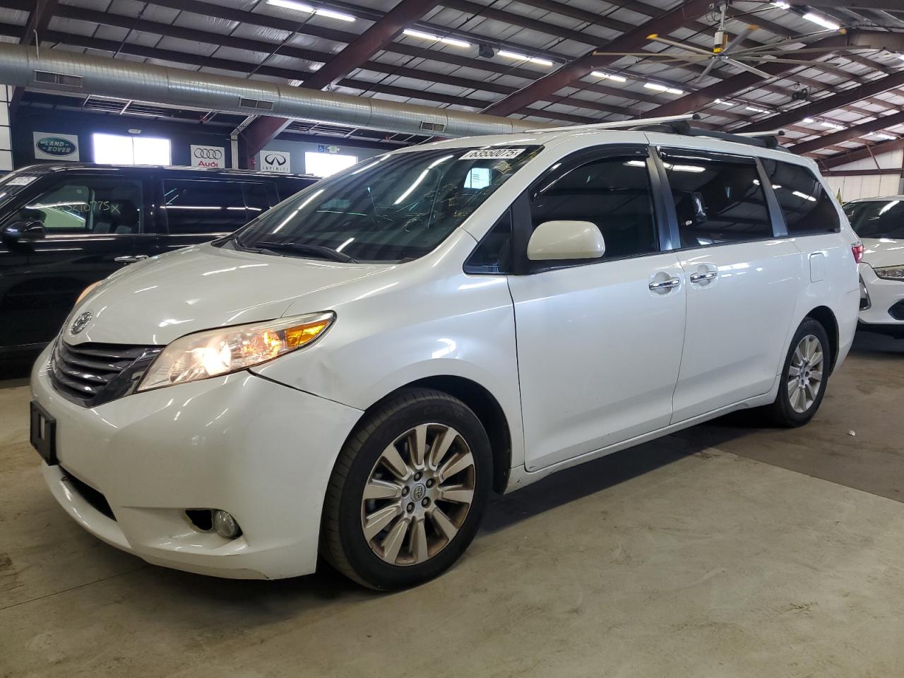 TOYOTA SIENNA XLE