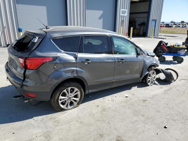 2019 FORD ESCAPE SE 1FMCU9GD2KUB07265