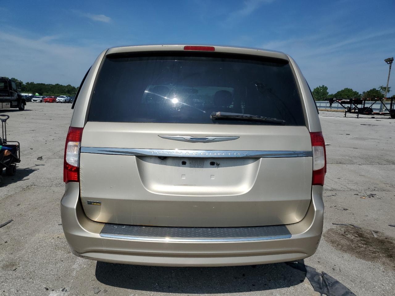 CHRYSLER TOWN & COUNTRY TOURING