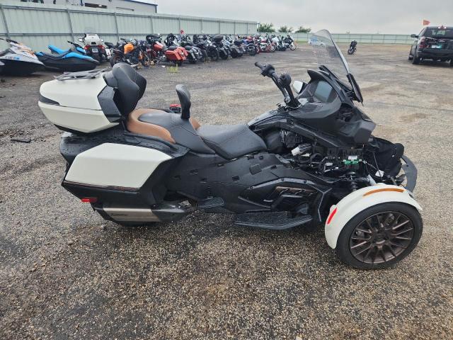 2024 CAN-AM SPYDER ROA 2BXNBDD20RV001100