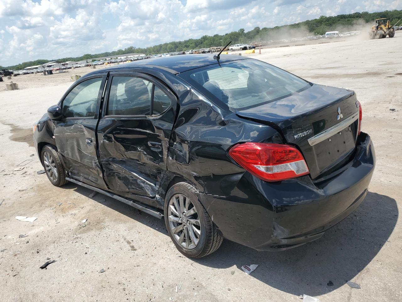 MITSUBISHI MIRAGE G4 ES