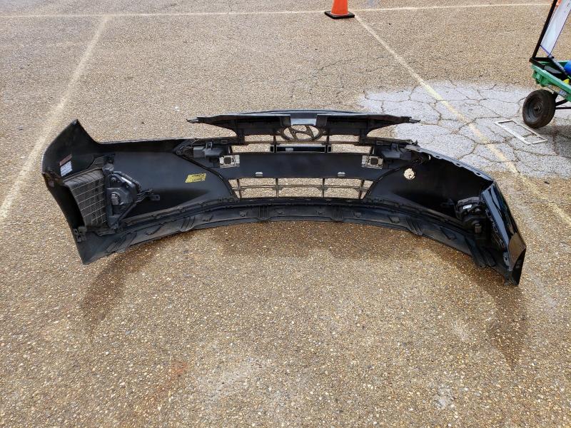 2019 HYUNDAI ELANTRA SE - KMHD84LFXKU820322